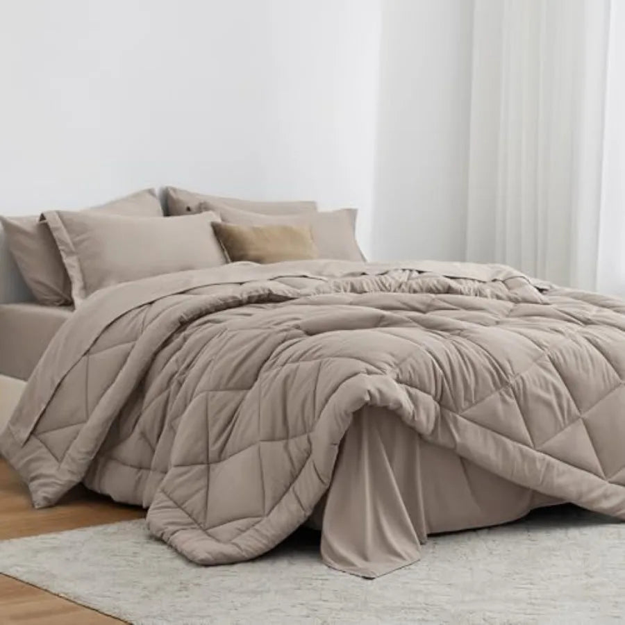 Comforter Set 7 Pieces Bed in a Bag All Season Bedding Sets